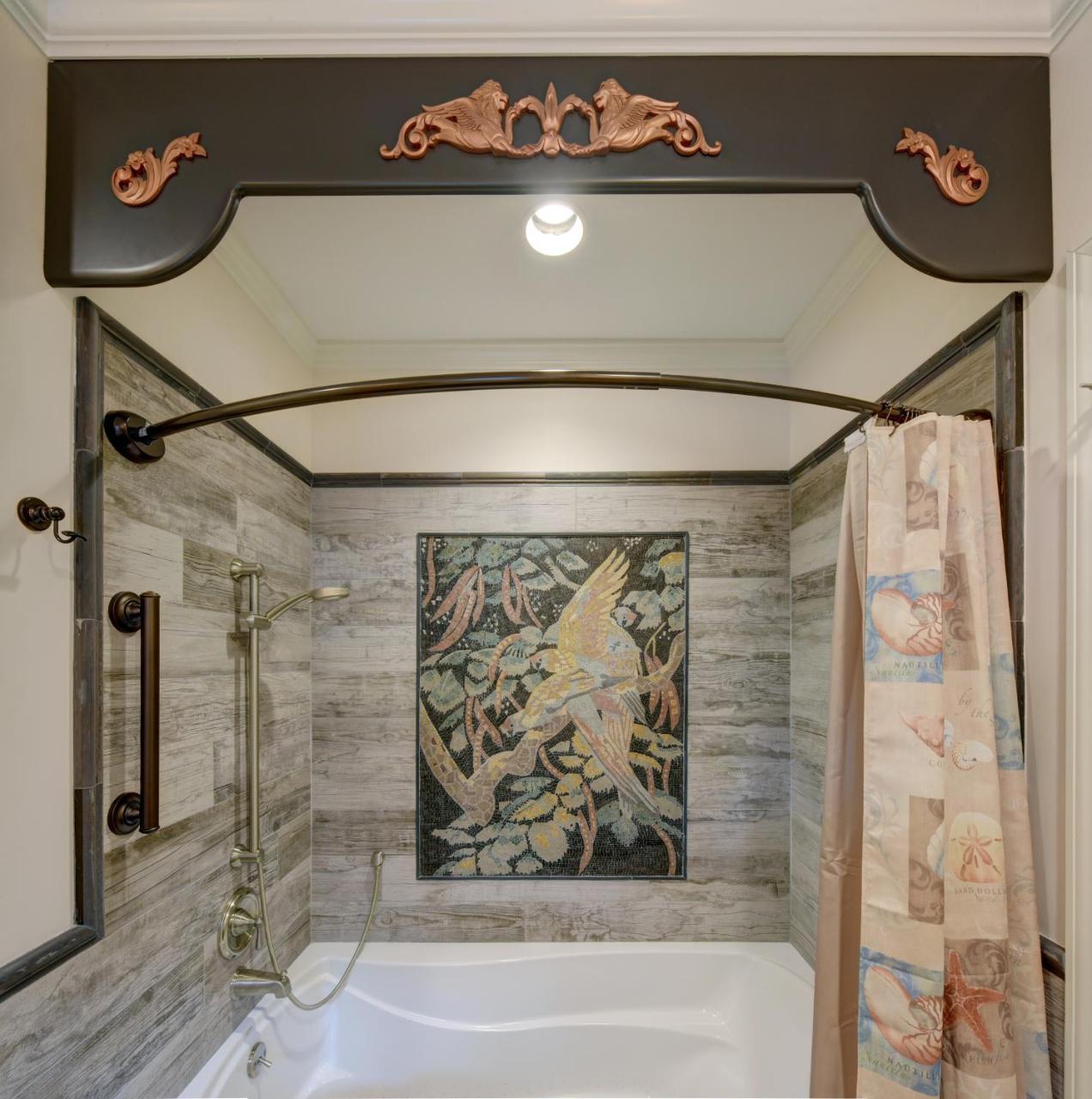 The Grey Owl 4* St. Simons Island